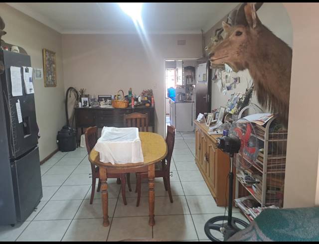 3 BEDROOM FREEHOLD FOR SALE IN RUSTENBURG NORTH